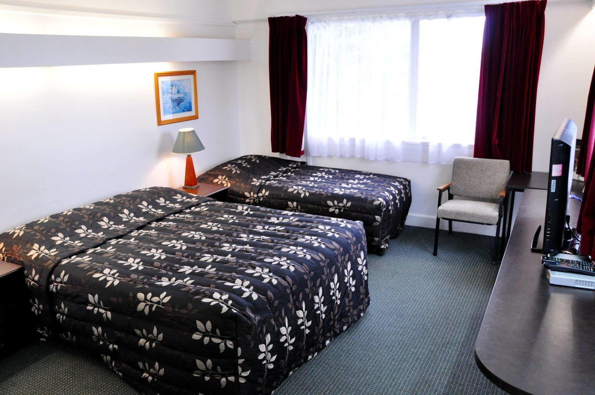 Braemar Motor Inn New Plymouth Esterno foto