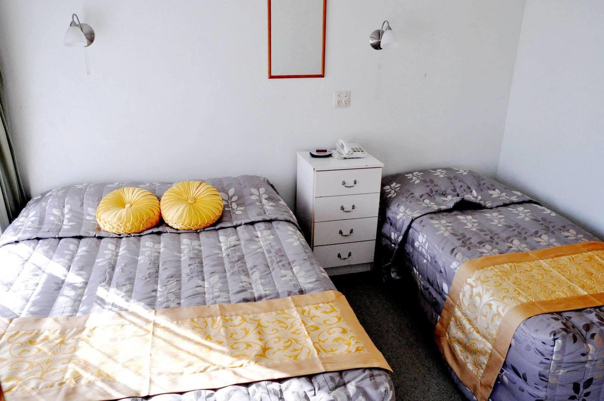 Braemar Motor Inn New Plymouth Esterno foto
