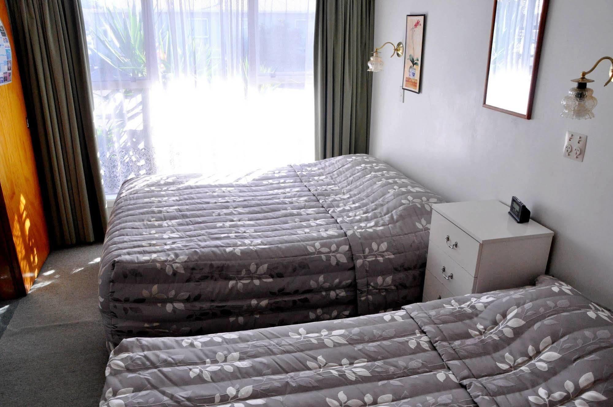Braemar Motor Inn New Plymouth Esterno foto