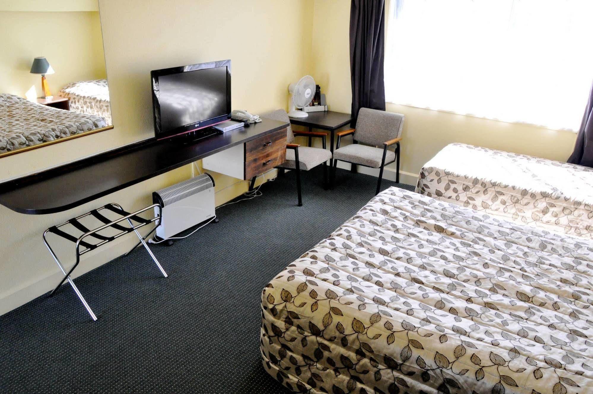 Braemar Motor Inn New Plymouth Esterno foto