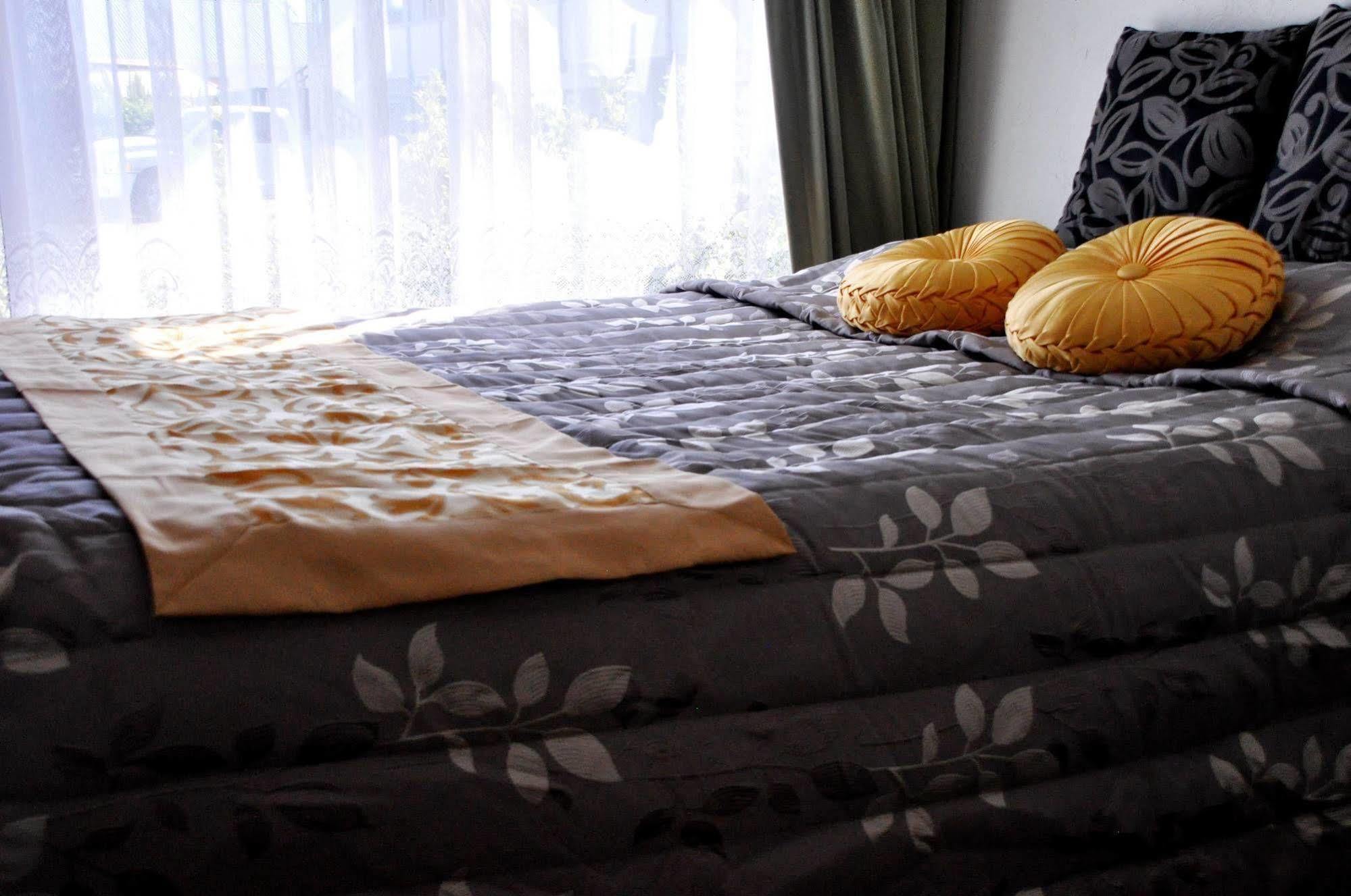 Braemar Motor Inn New Plymouth Esterno foto