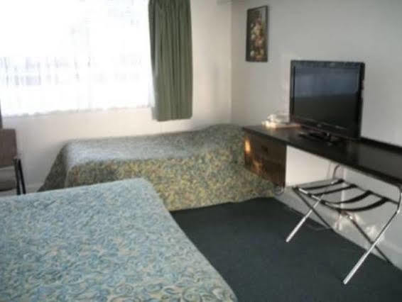 Braemar Motor Inn New Plymouth Esterno foto
